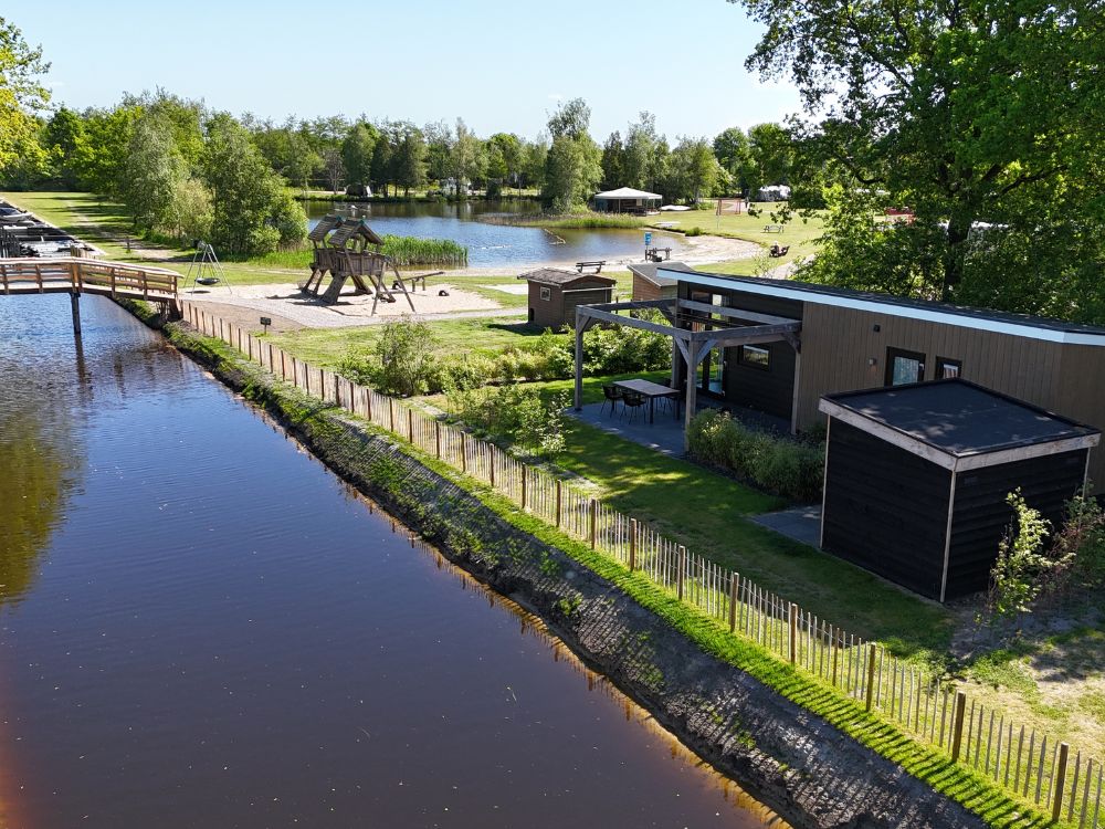 Oan ’t Wetter – luxe genieten aan het Friese water, met eigen ligplaats en schitterend uitzicht.